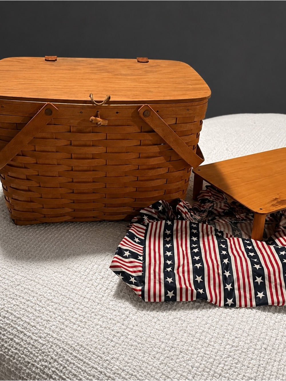 Longaberger Picnic Basket Complete Set Wood Lid Patriotic Liner Protector